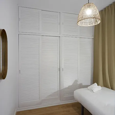 61par1014- Magnifico Recientemente Decorado En Poble Sec Barcelona