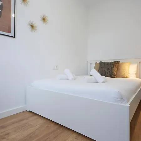 61par1014- Magnifico Recientemente Decorado En Poble Sec Apartment *