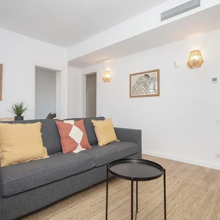 61par1014- Magnifico Recientemente Decorado En Poble Sec Apartment